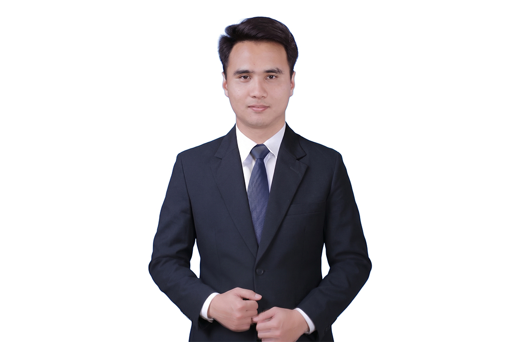 นายปรวรรษ ศรีเทพ